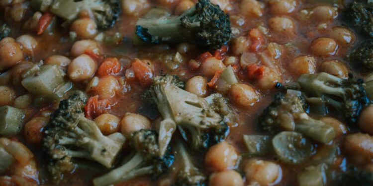 10 Delicious Low Calorie Vegan Meal Plans to Keep You Energized